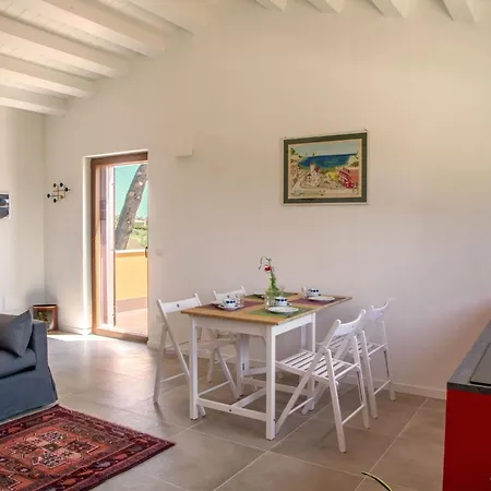 아파트 Haus Mit Terrasse Mit Aussicht Und Gemeinschaftspool By Interhome Belvedere Ostrense