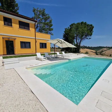 Haus Mit Terrasse Mit Aussicht Und Gemeinschaftspool By Interhome 아파트 Belvedere Ostrense